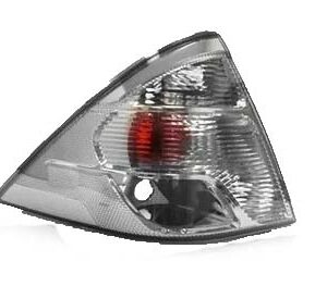 Faro Ford Fiesta Max 2010/2014 Trasero Fume Alternativo