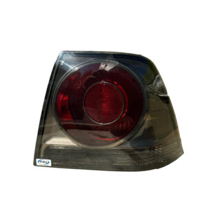 Faro Volkswagen Bora Trasero Exterior Todo Fume 2008/2015 Alternativo