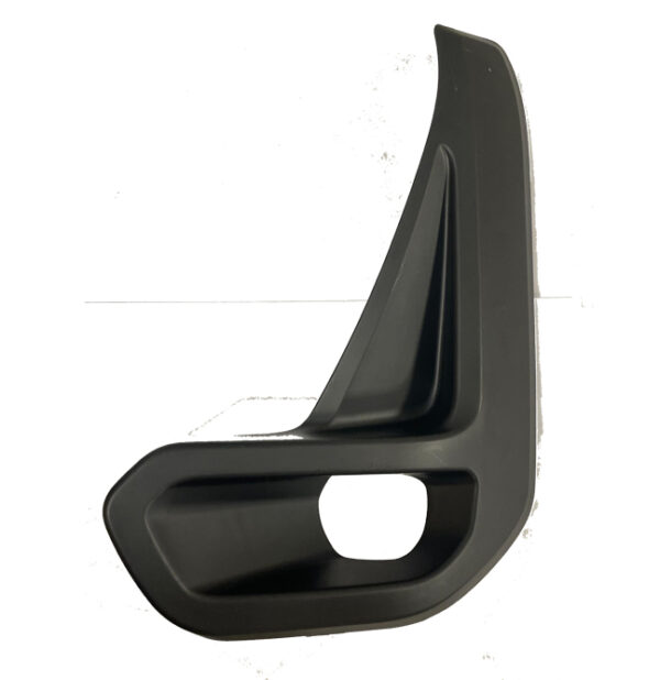 Moldura Lateral De Faro Antiniebla Toyota Hilux 21/23 Alternativo